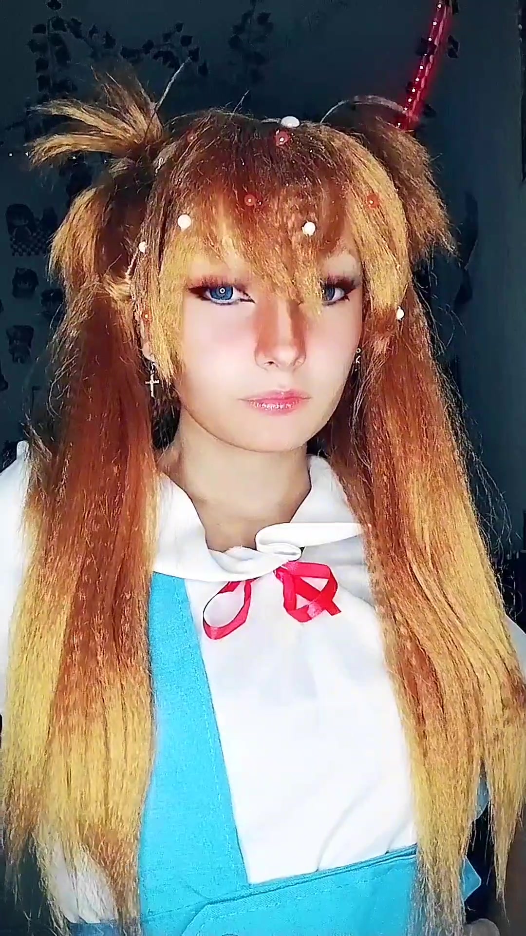 @°•★{<3 }★•°