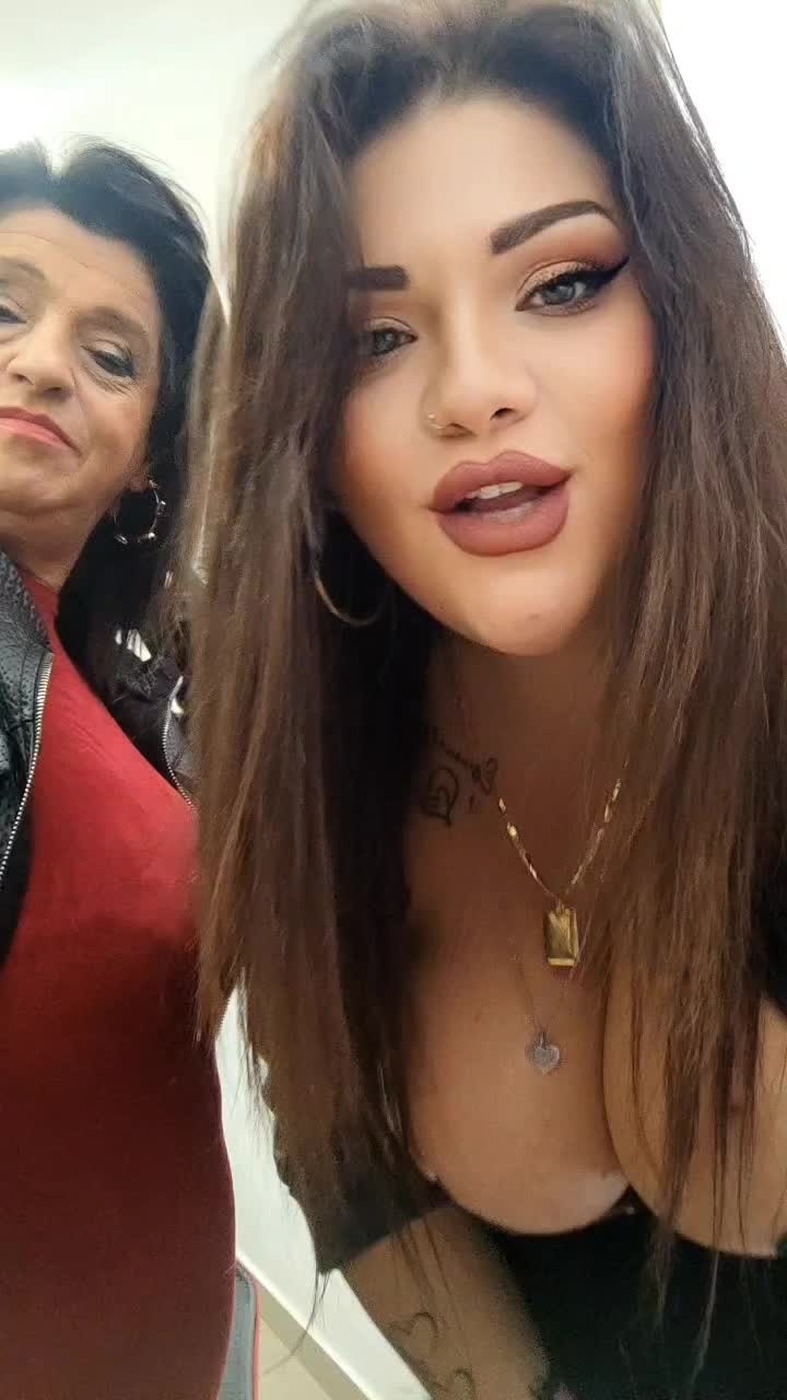 @Angelina