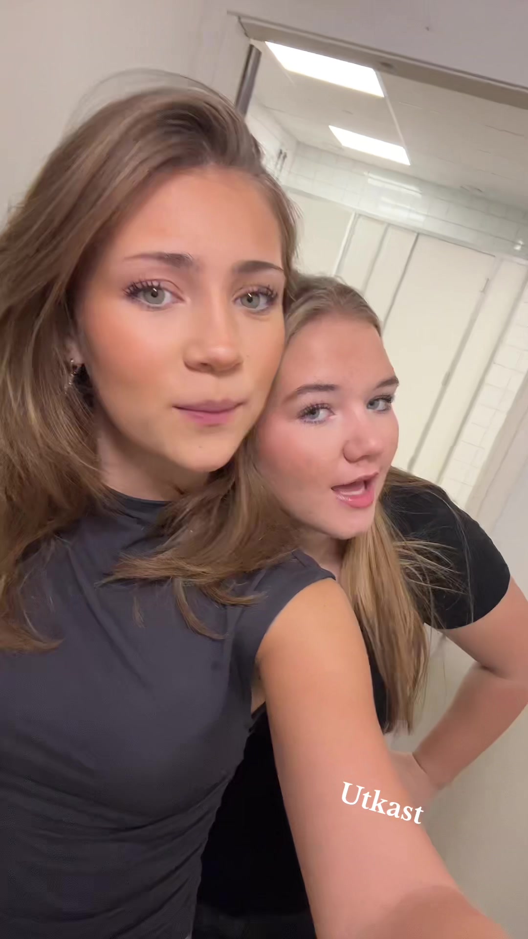 @(Ellen)