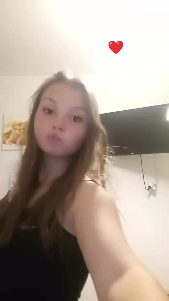 @Céline-line