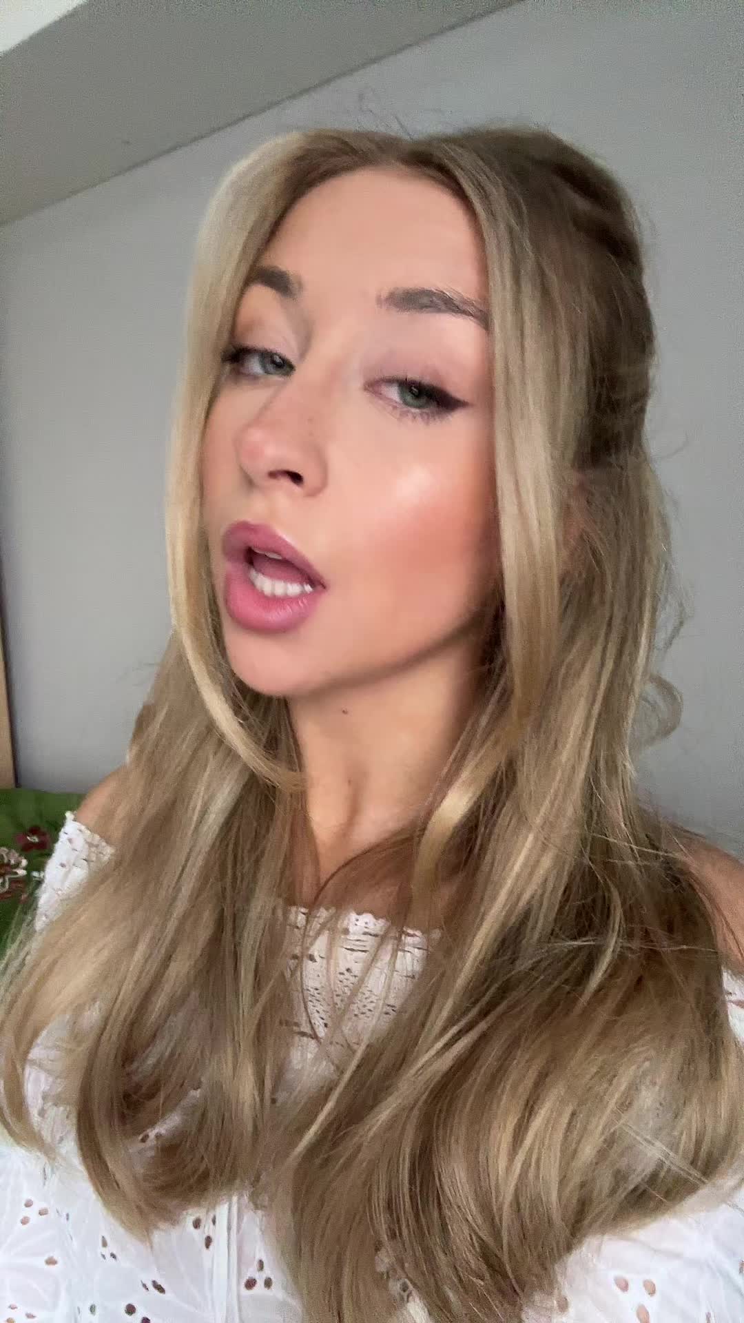 @Cait
