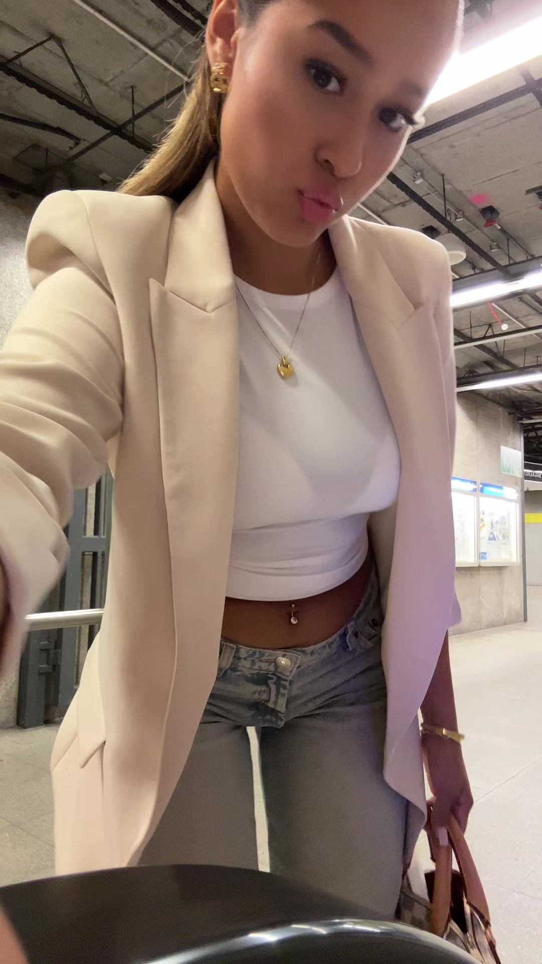 @mya