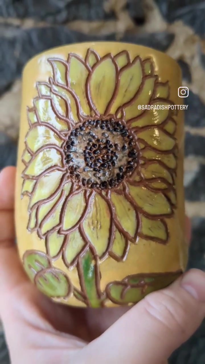 @Sad Radish Pottery