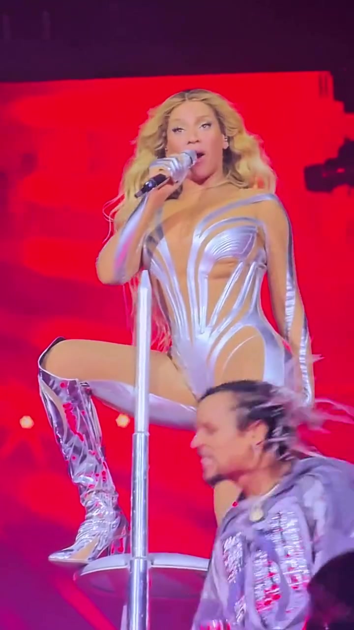 @HouseOfBeyy🐝