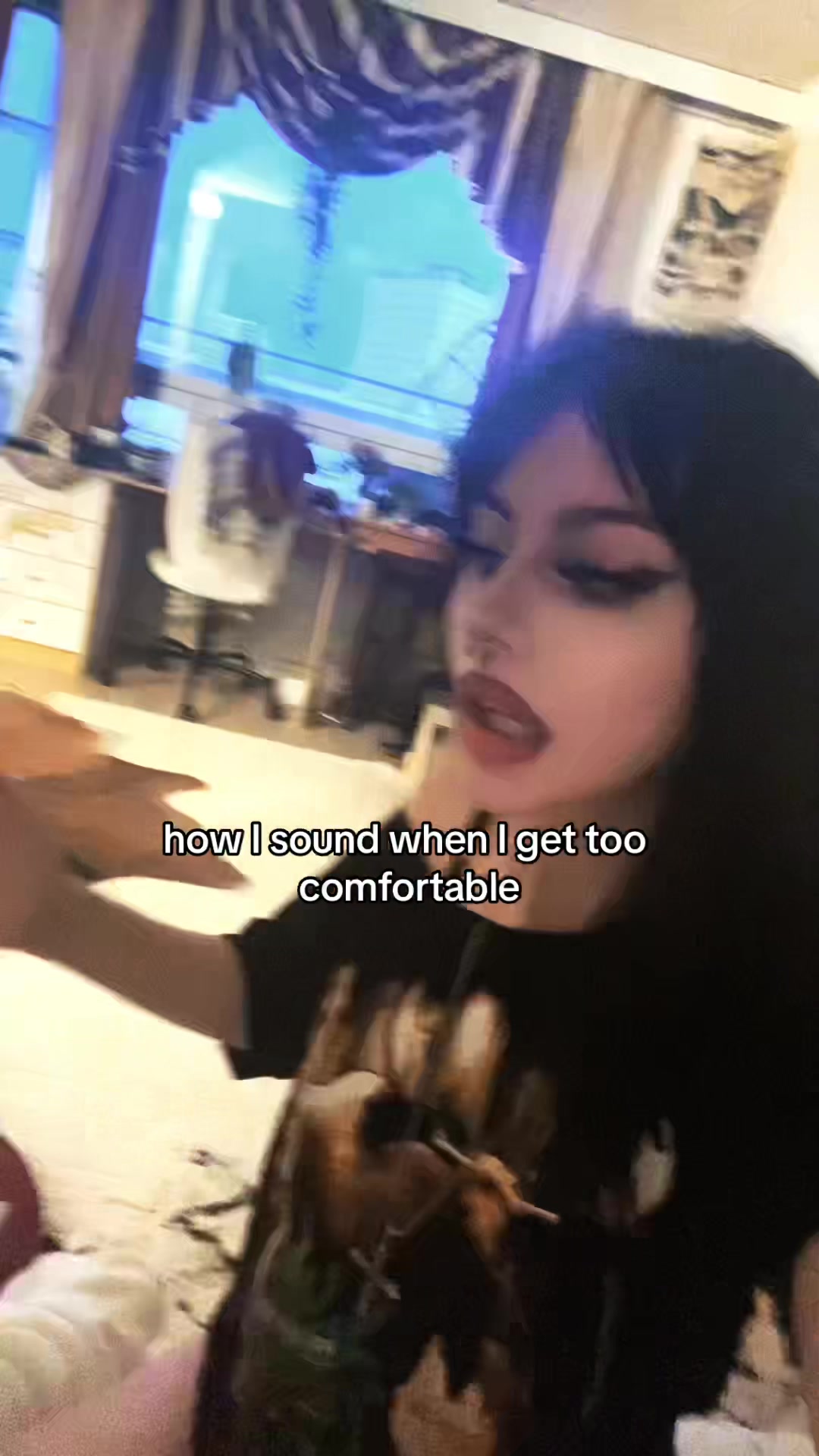 @nora valeria