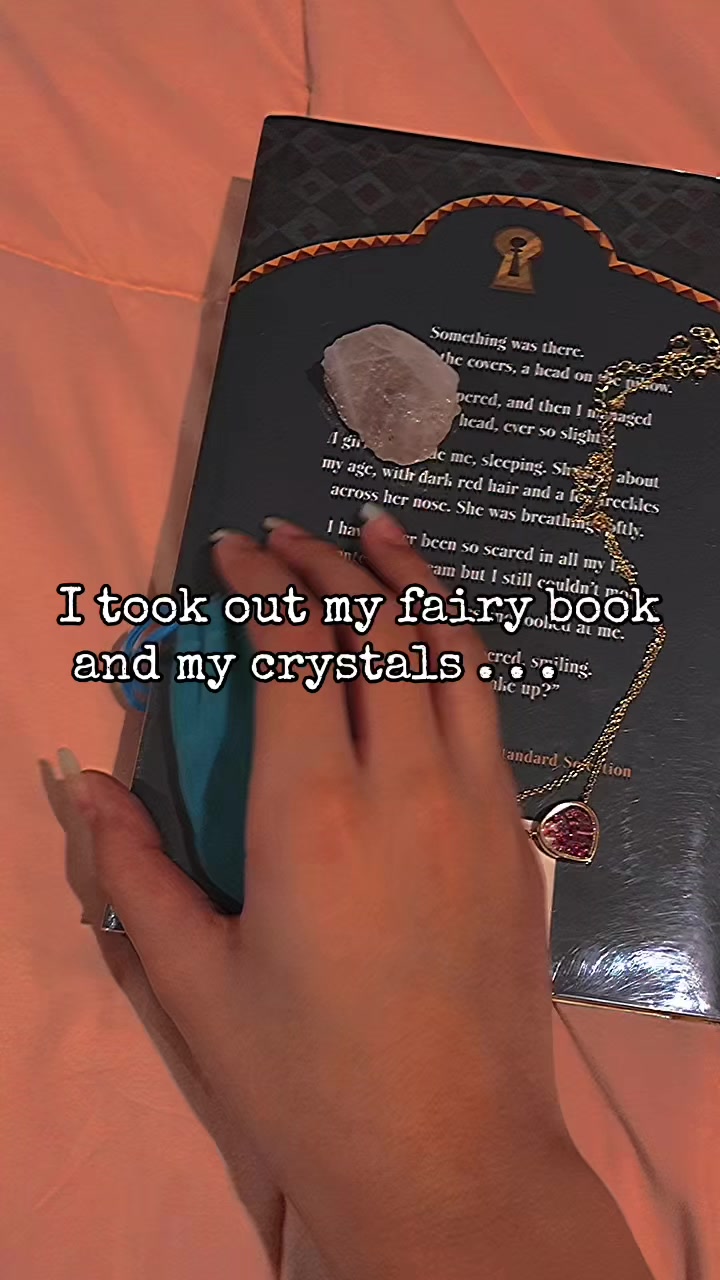 @Elodie