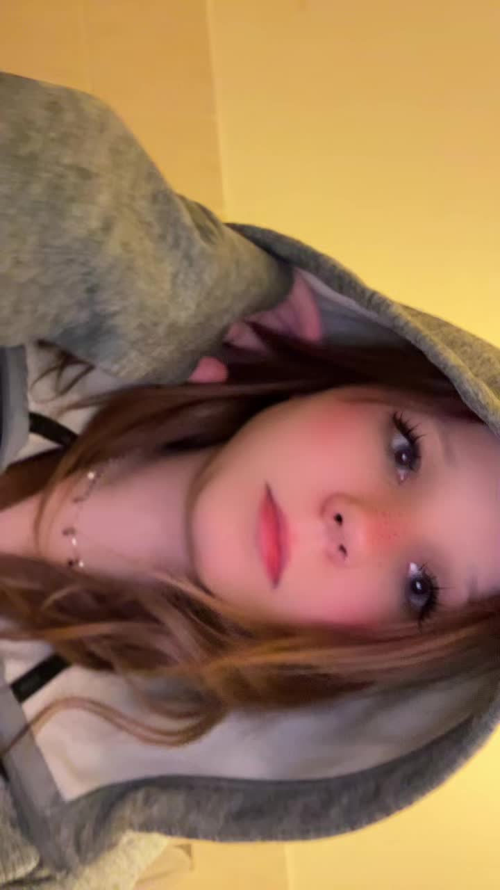 @_emily_hnr
