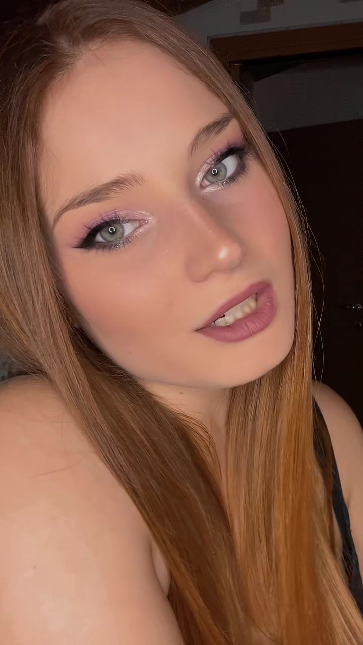 @_kendra19_