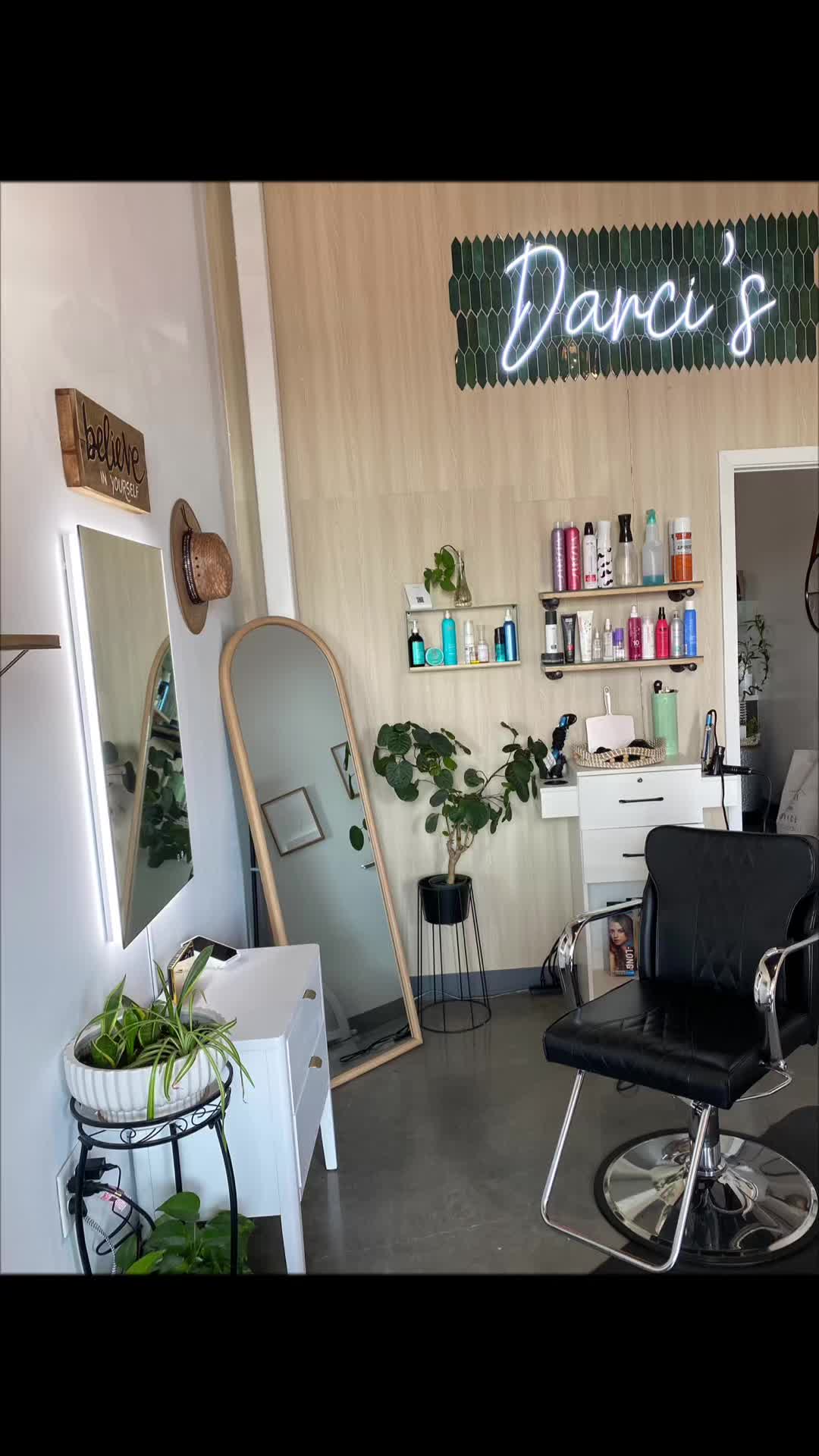@Darci’s Hair Studio