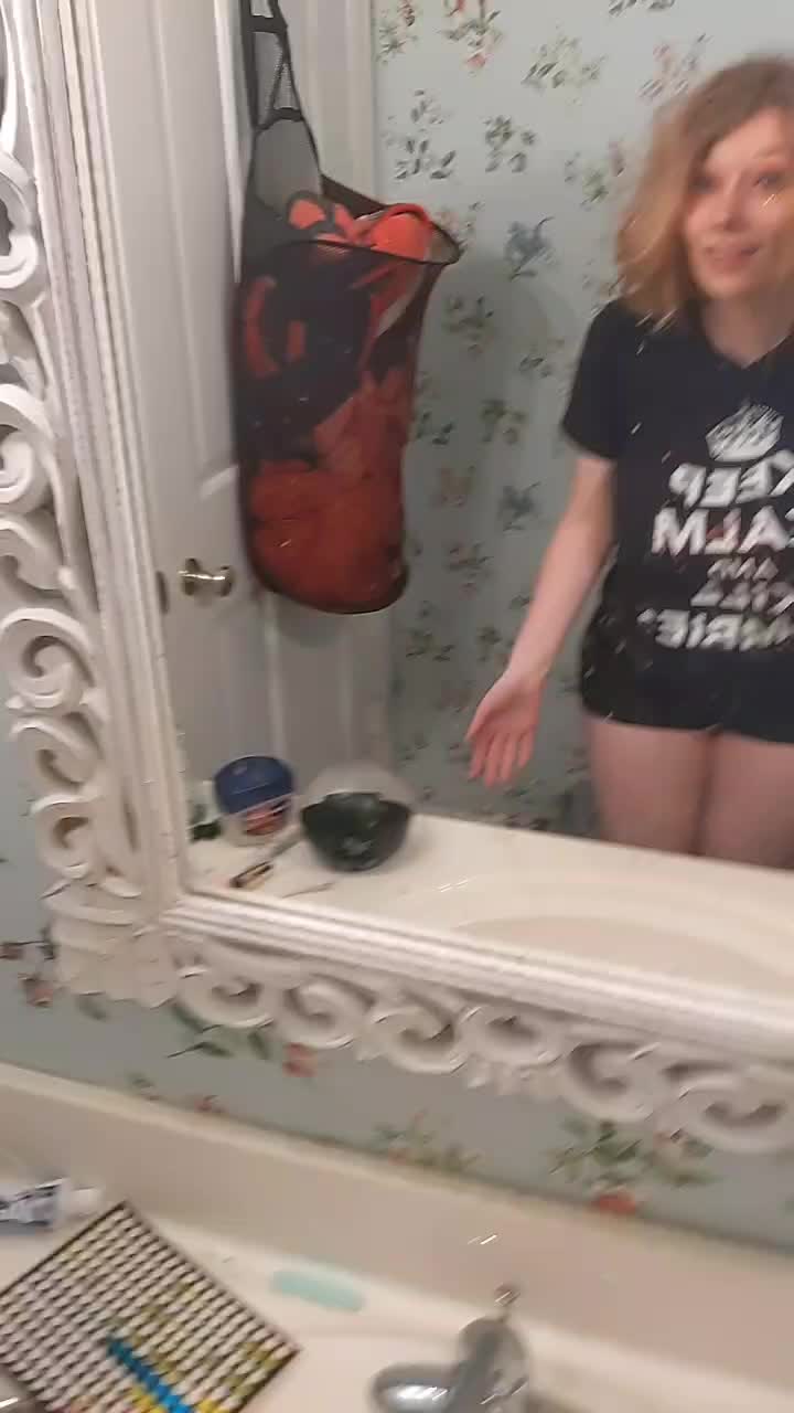 @rozaofthered