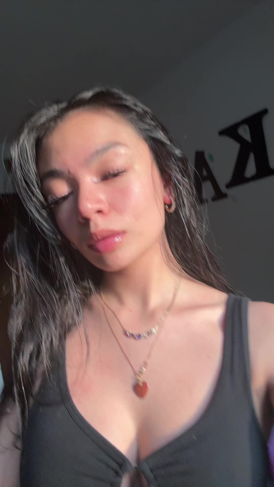 @Victoria