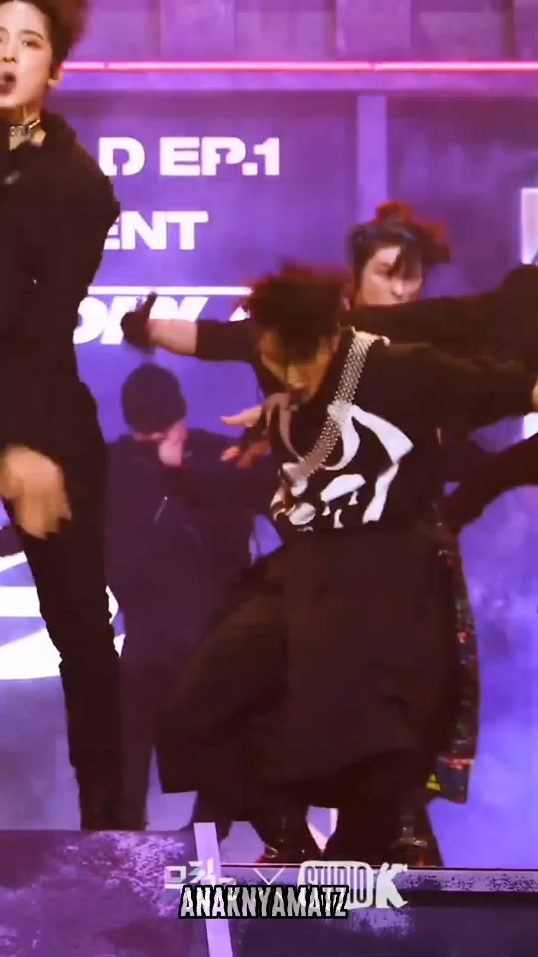 @so hawt🙂[hiat]
