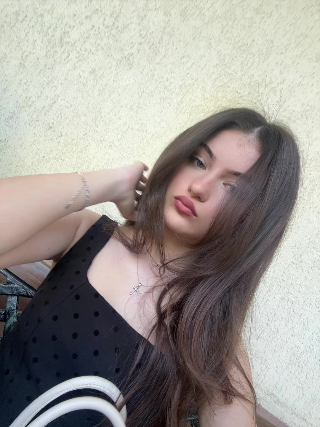 @Elle