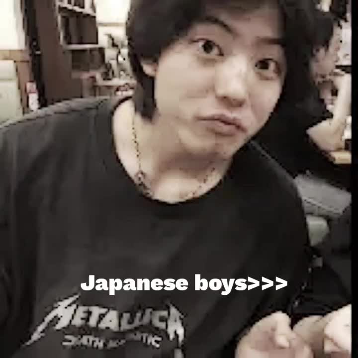 @><