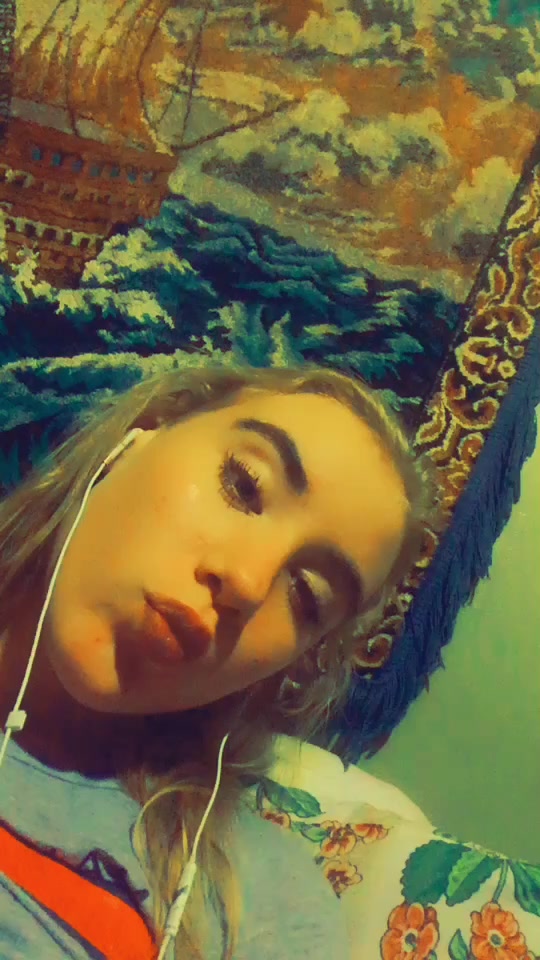 @🤪•blondie•{2k}🤪