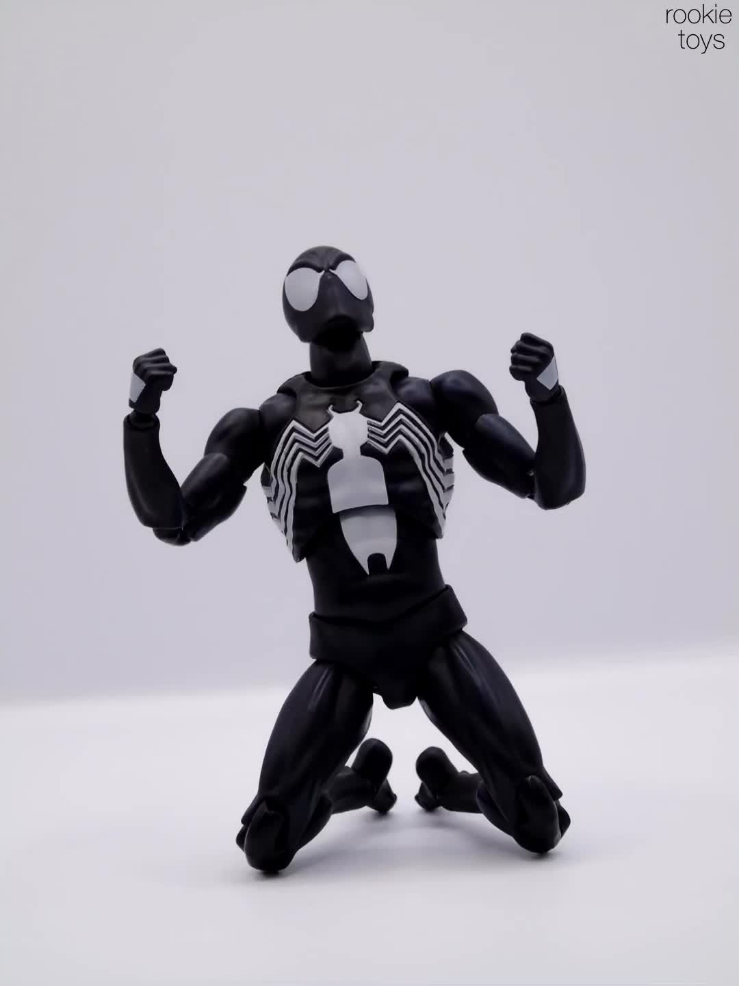 @rookietoys