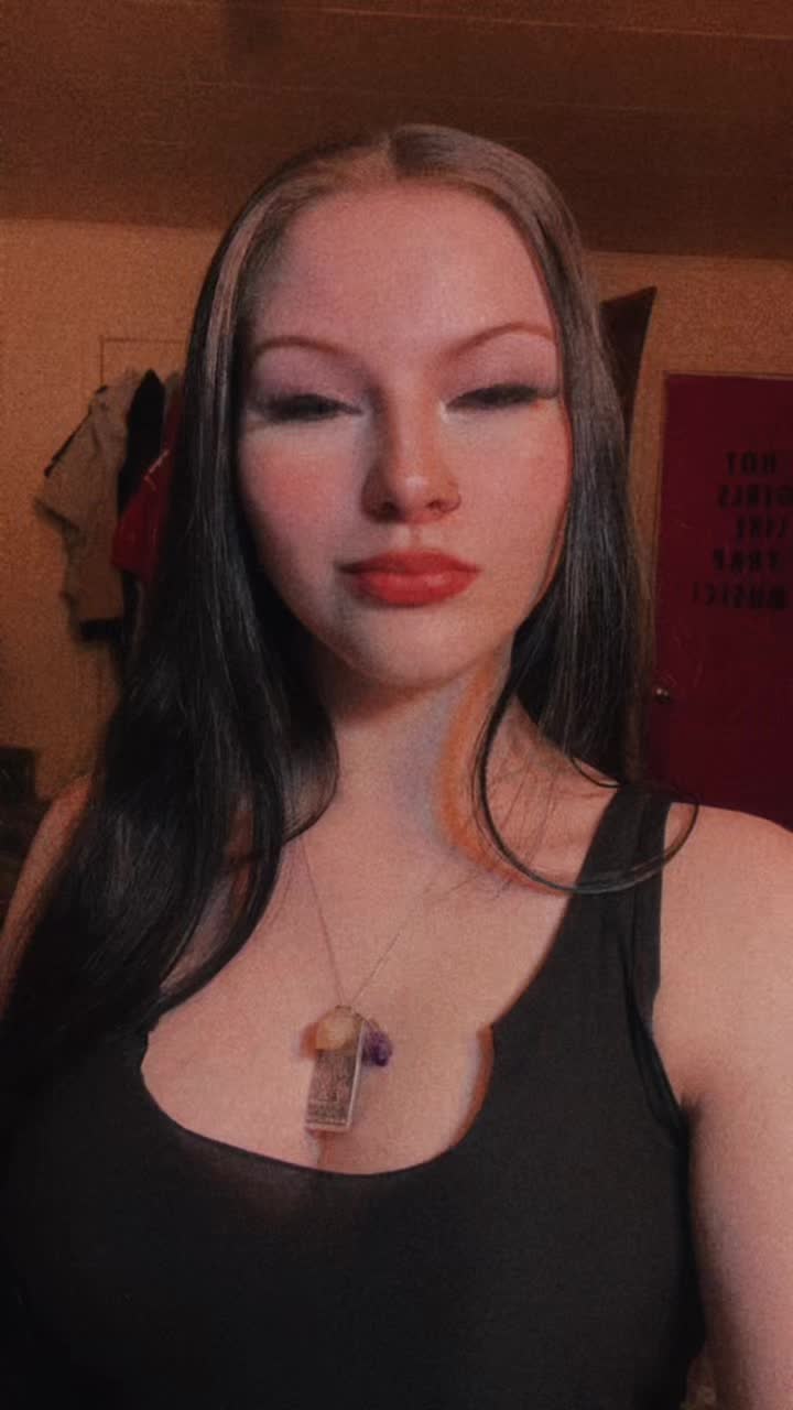 @Maddie🌙🥀⛈️
