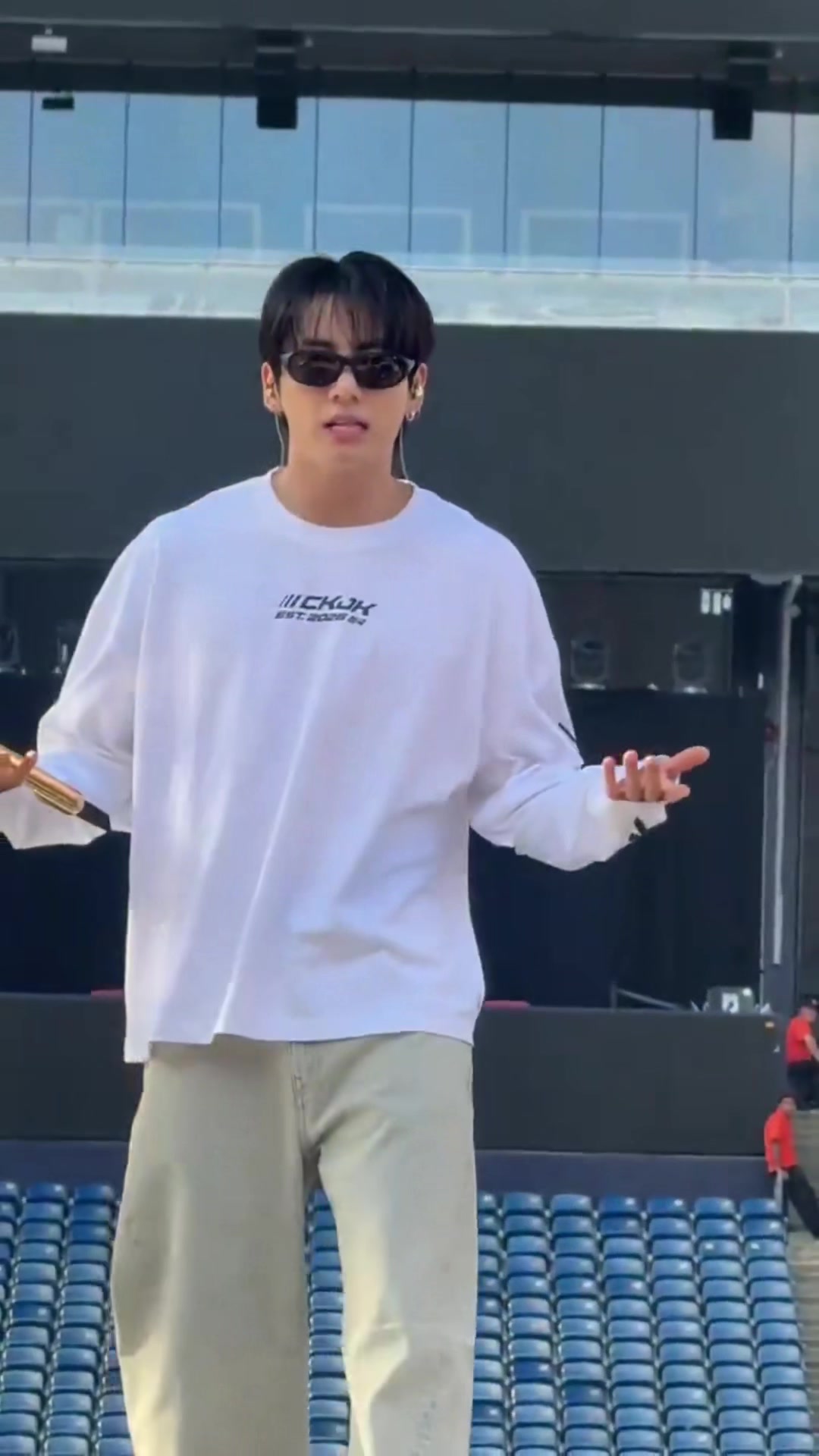 @rv95