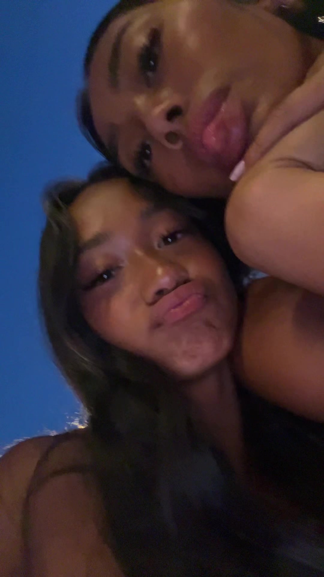 @livvvvvvvvv