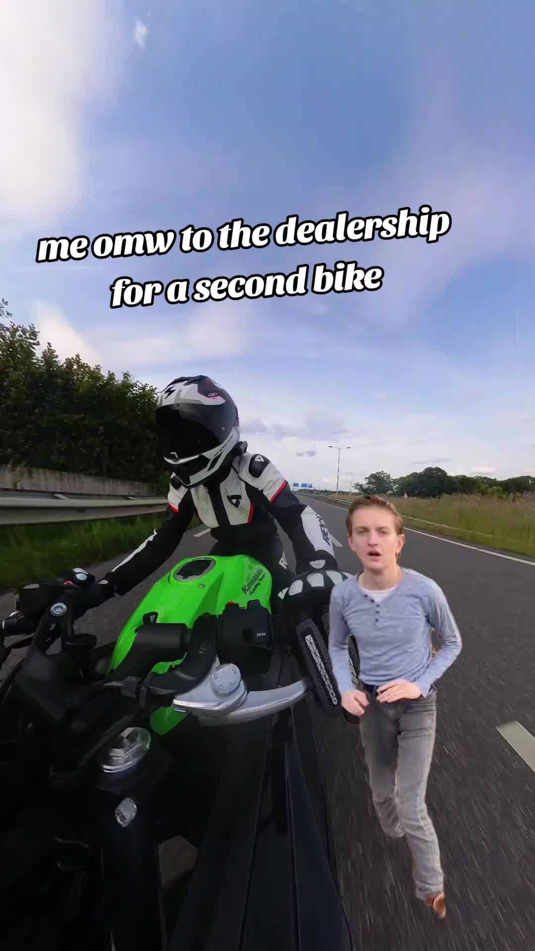 @Kawaloesoe