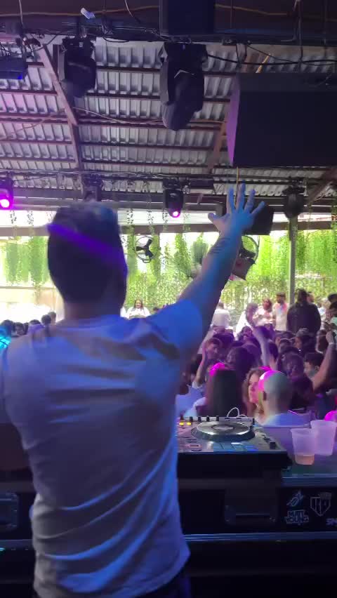 @DJ VICKY NYC