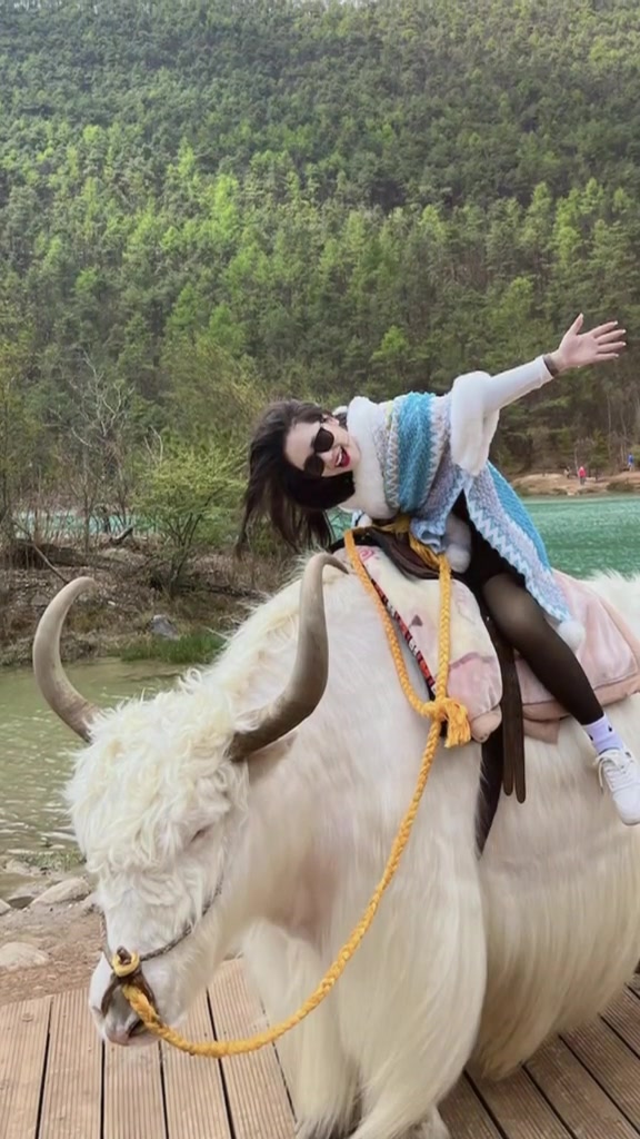 @Hoàng Nga