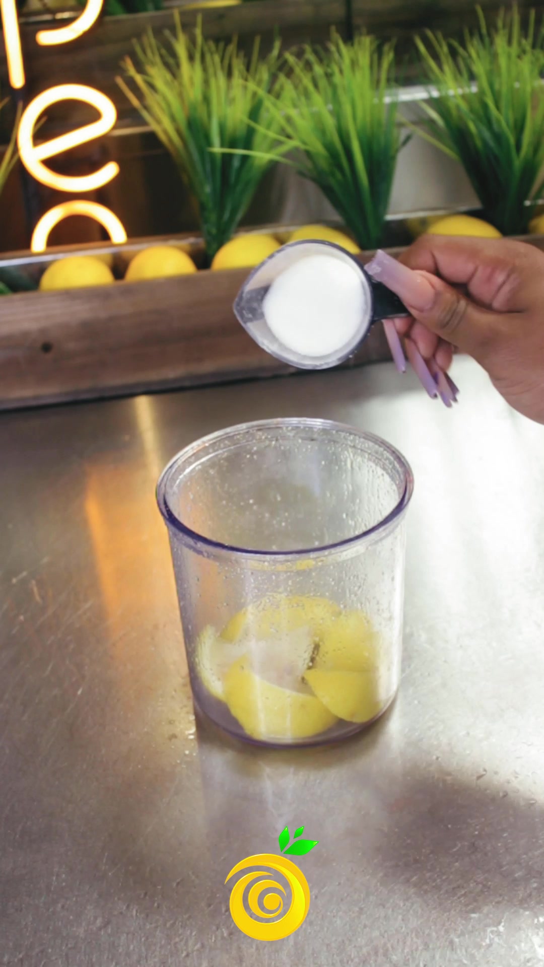 @Cuties Lemonade & Mo