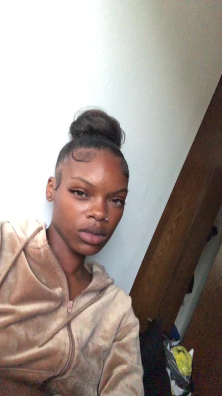 @Prettybrowneyes23