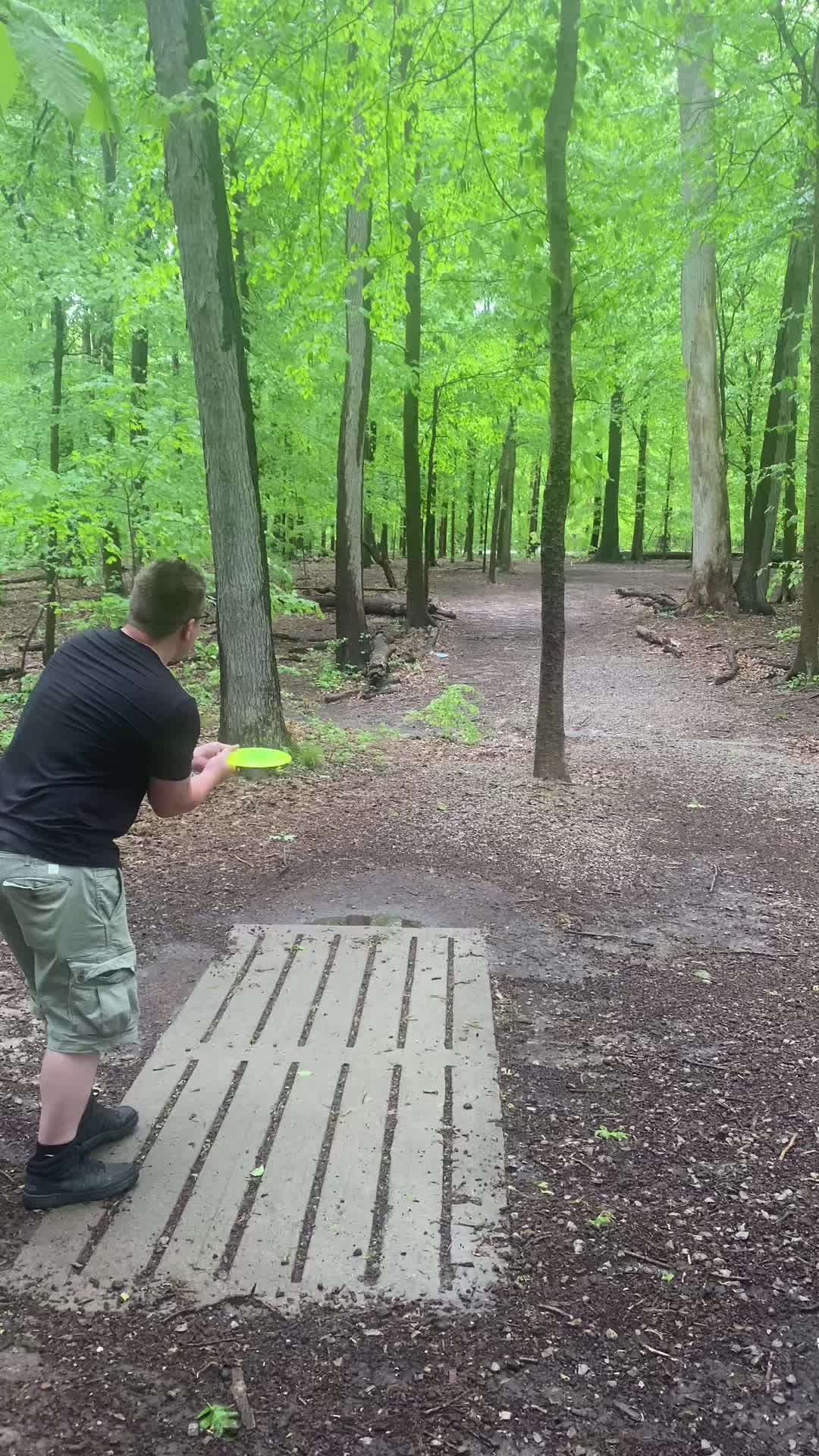 @The lefty disc golfer