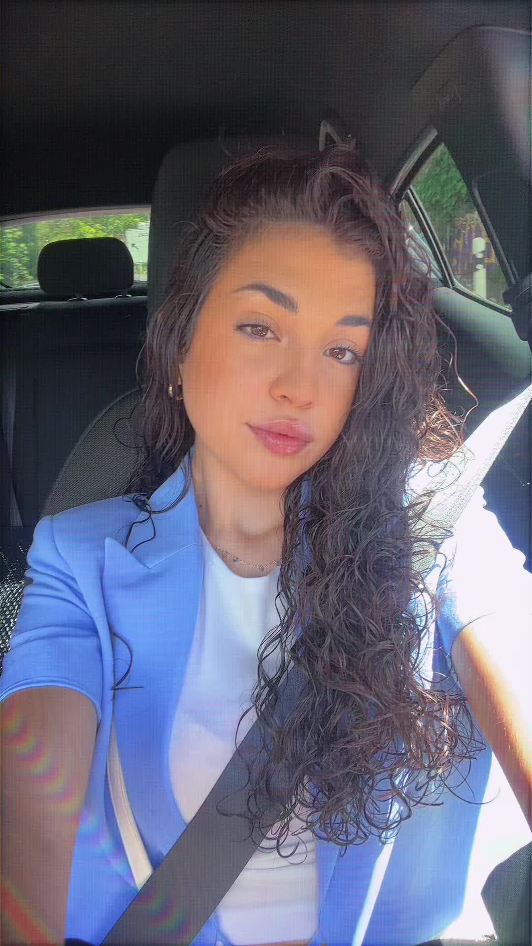 @carlarroodriguez