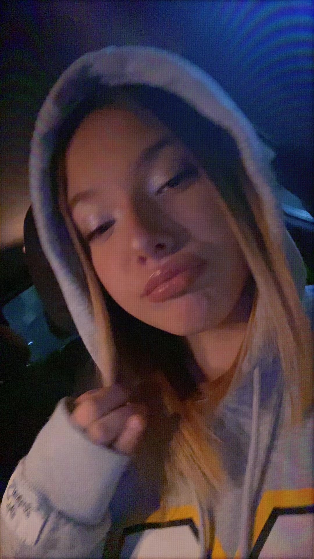 @s;👸🏼