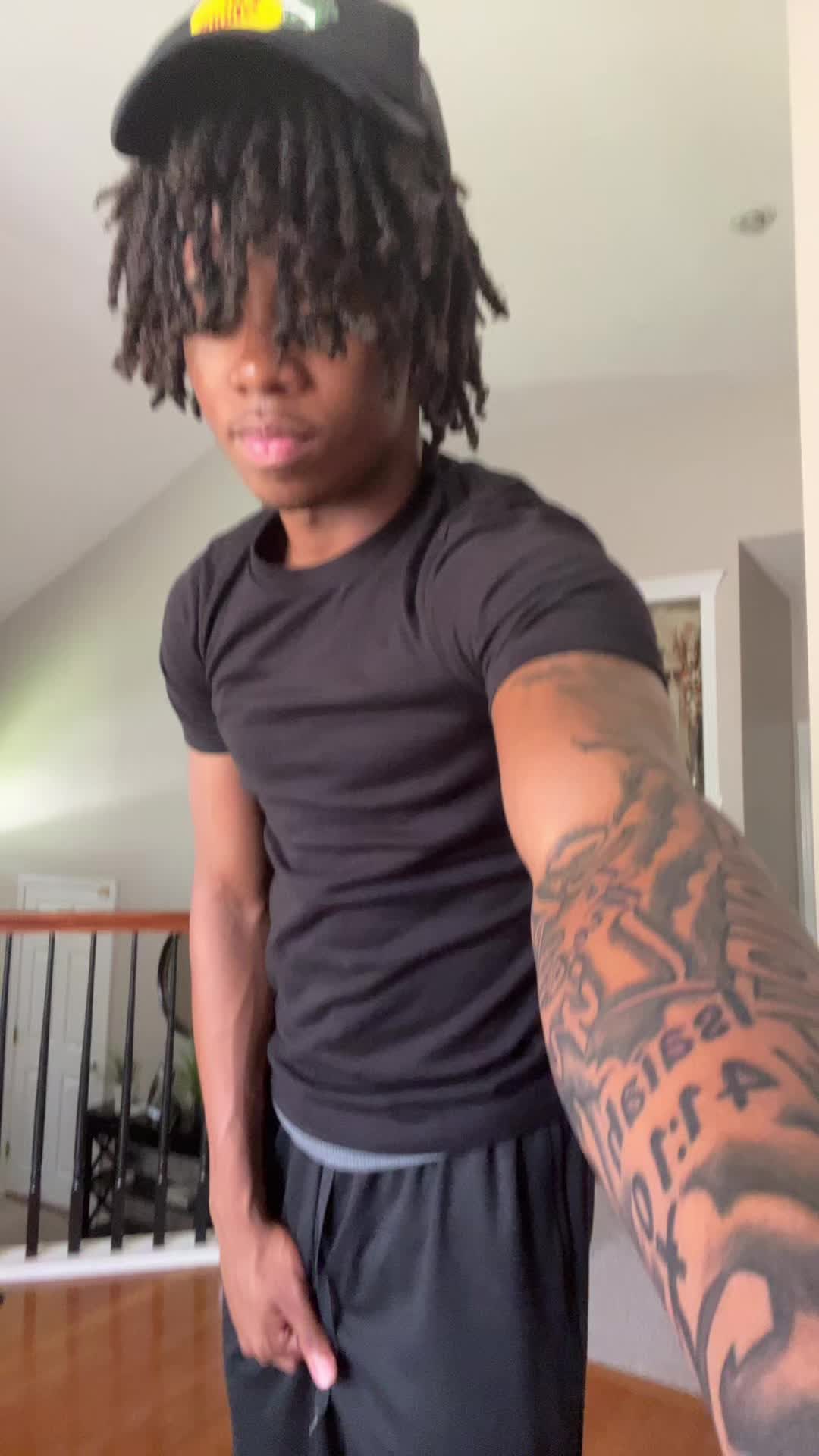 @Cam Doss™️💕
