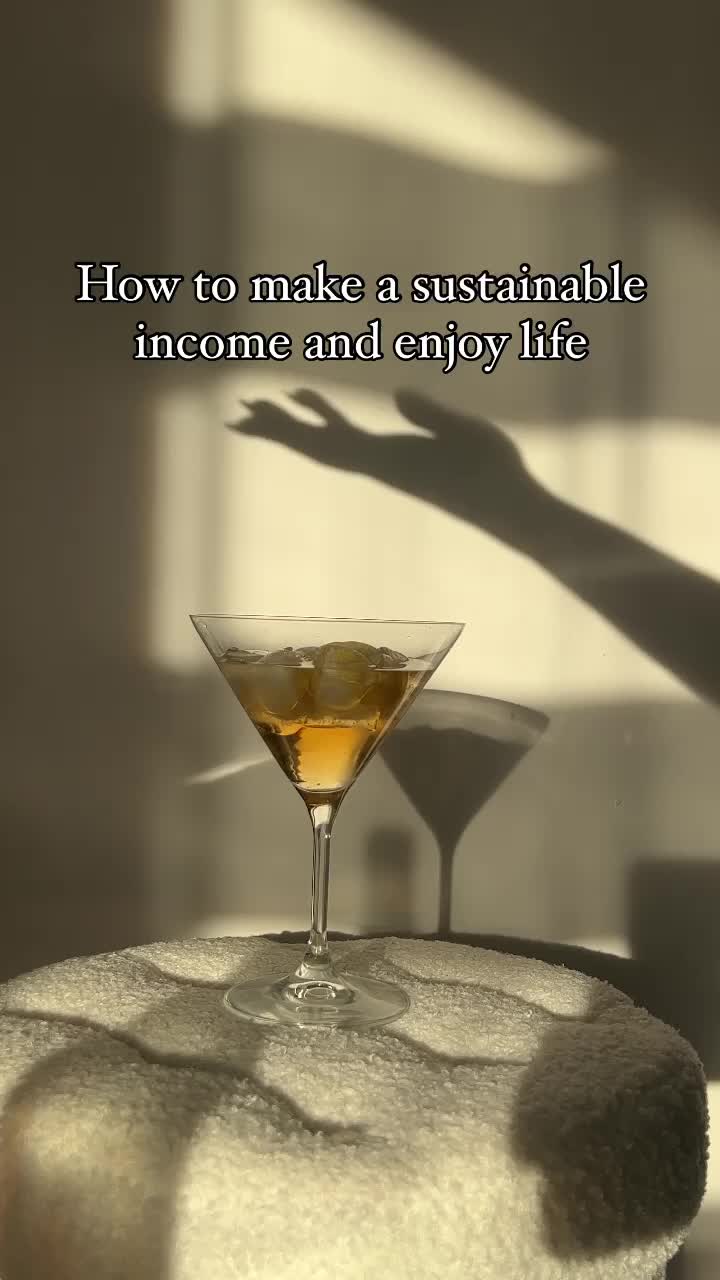 @theworldstayshere