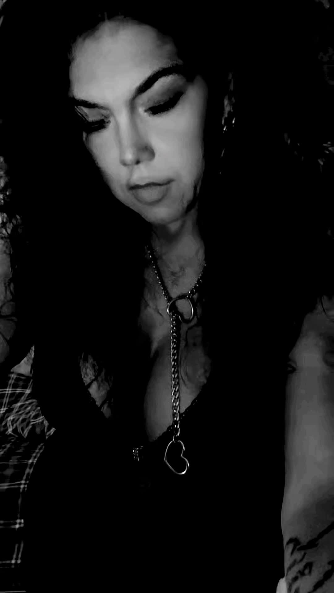 @evildarkwicked ❌️