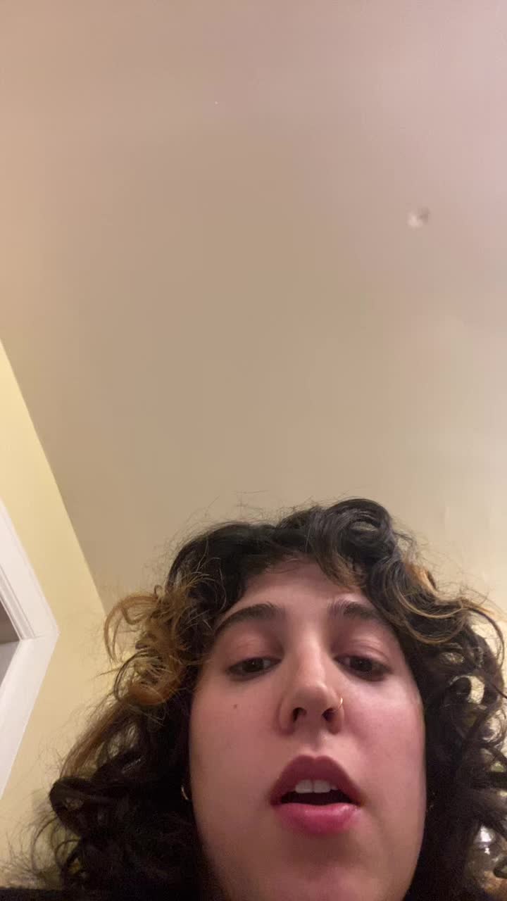 @Mia