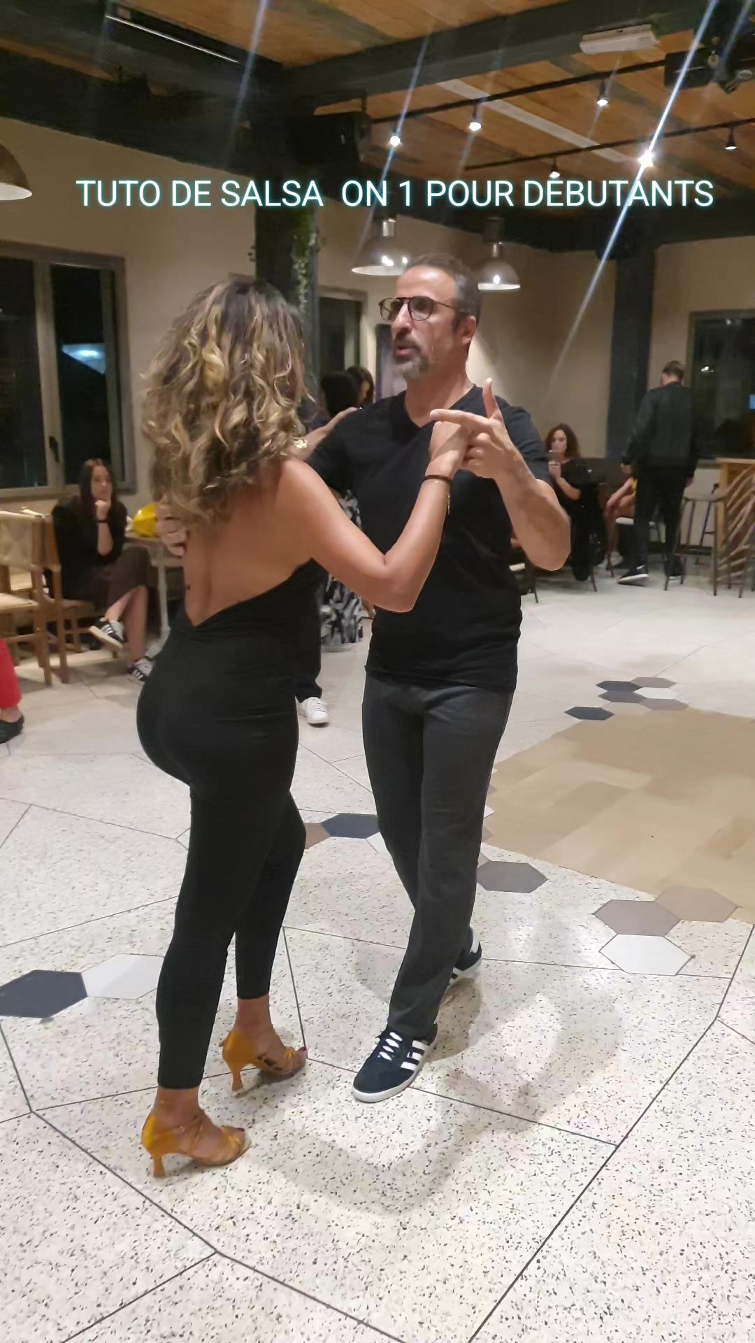 @Maena Li | Salsa & Bachata