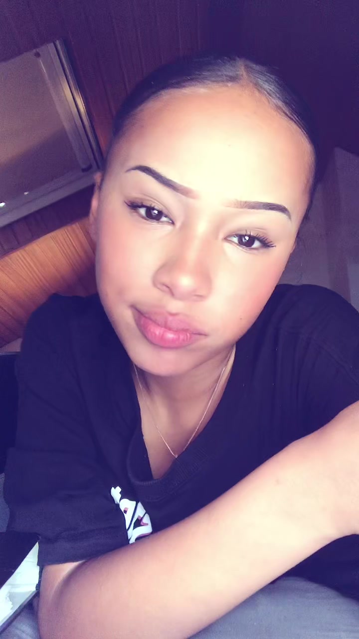 @𝒽𝓐𝒻𝓢𝒶💘