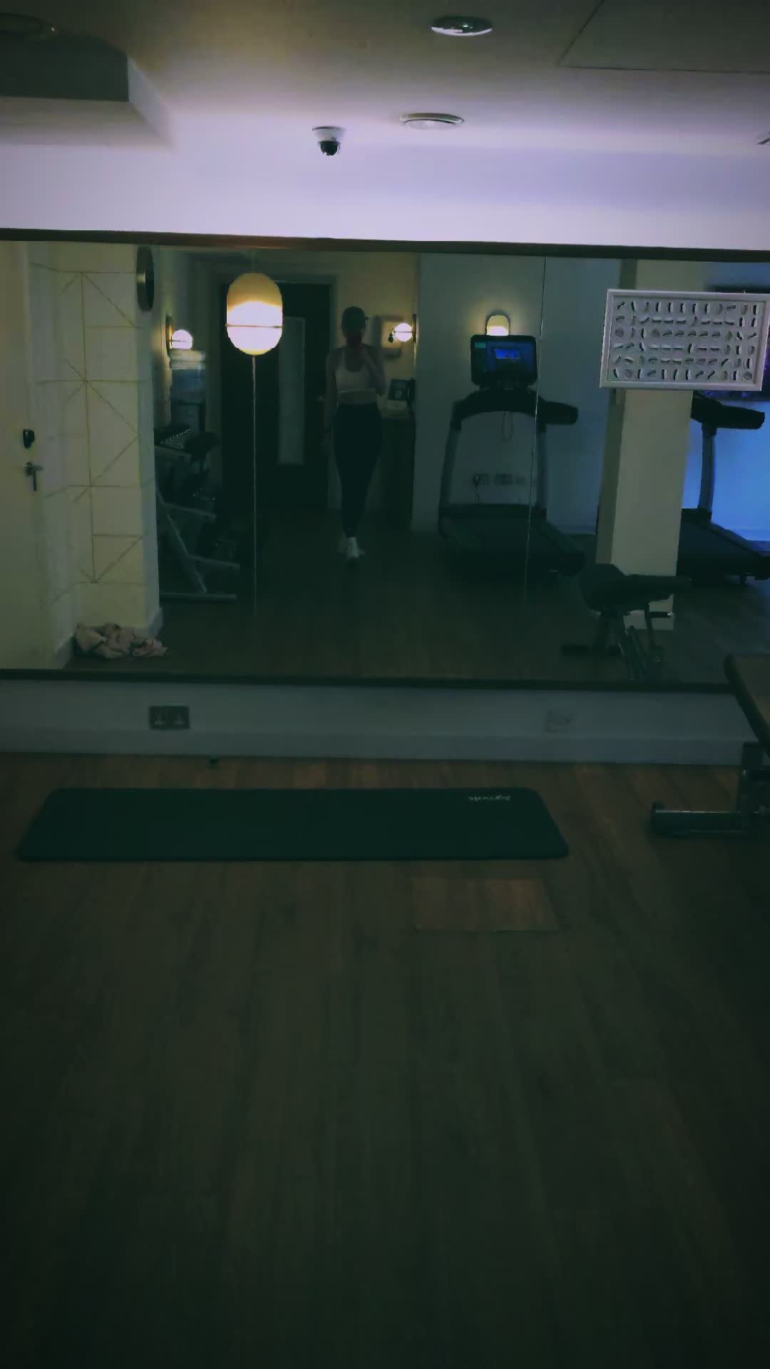 @Glowwithmari