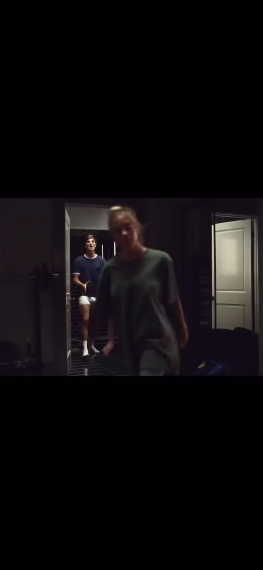 @://