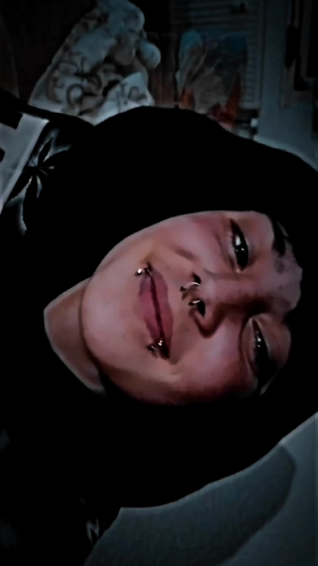 @Julian🫂