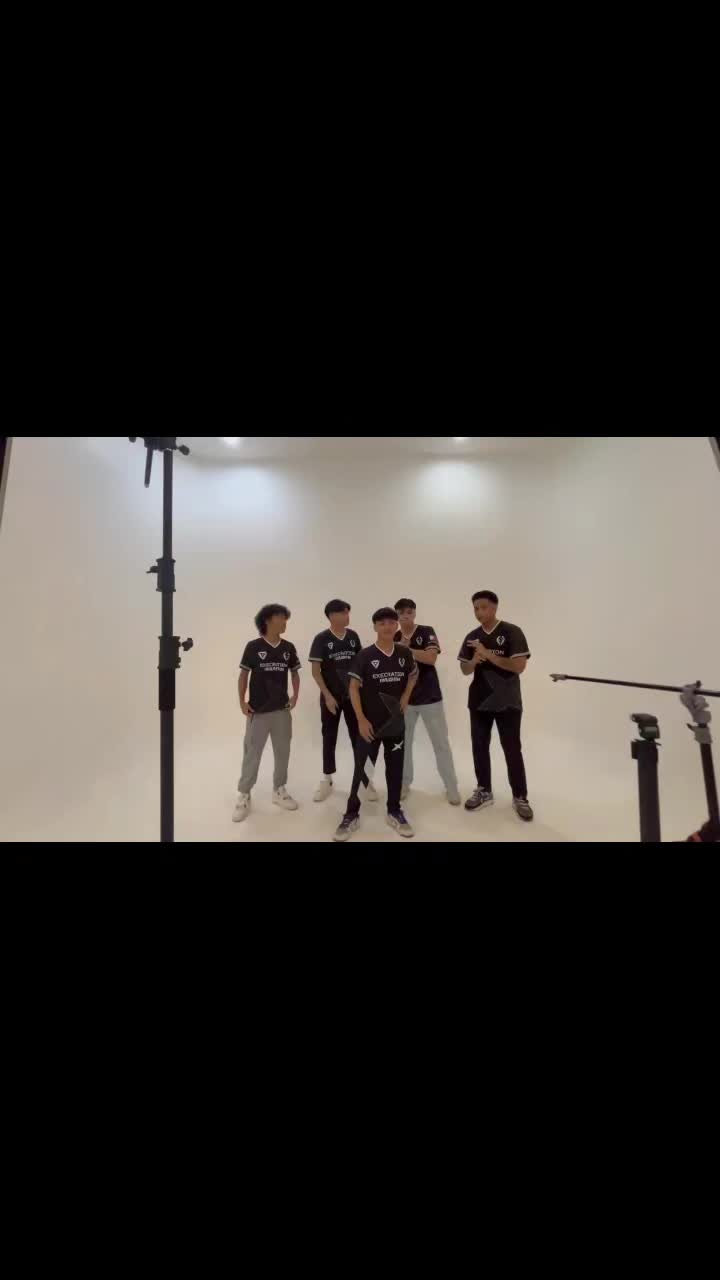 @Execration