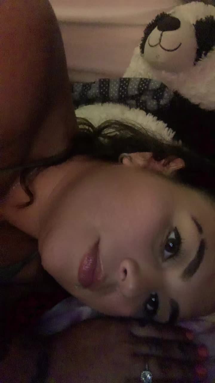 @laughing_@that