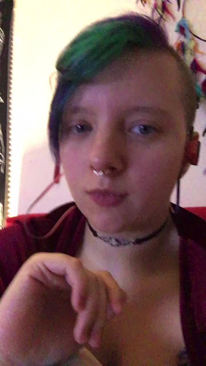 @Gothic Pixie