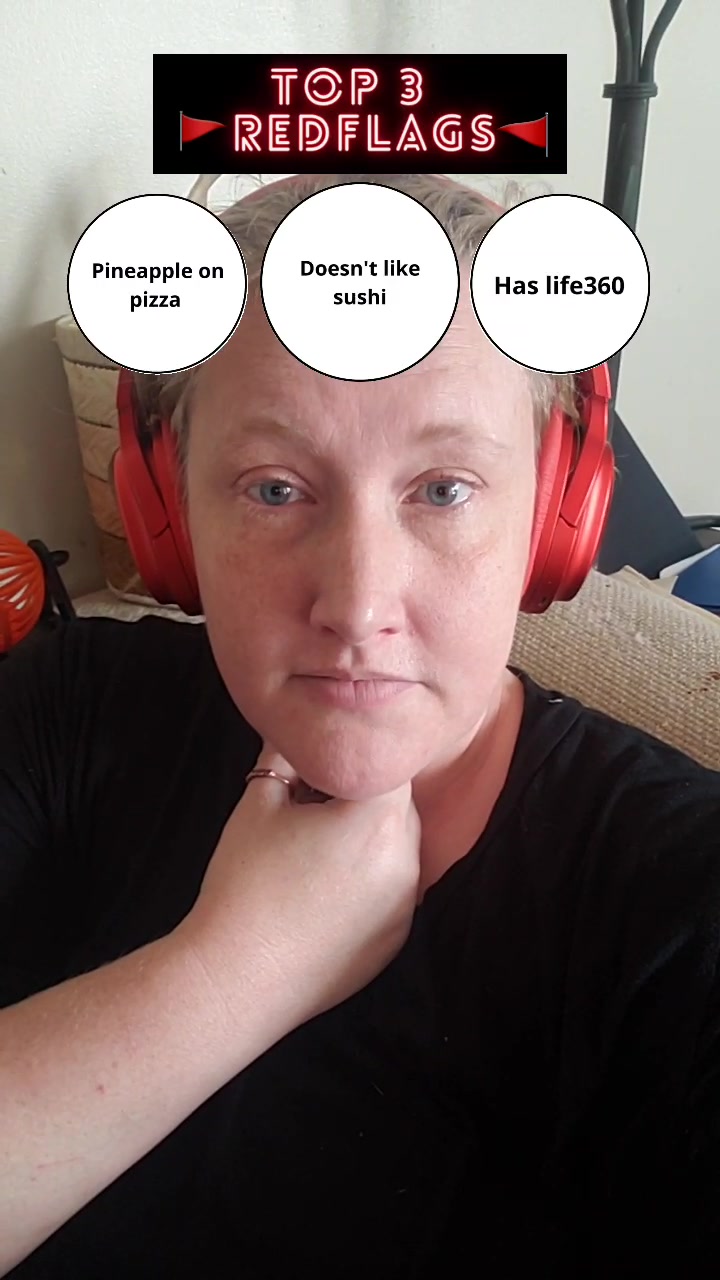 @Strawberriesandbooks