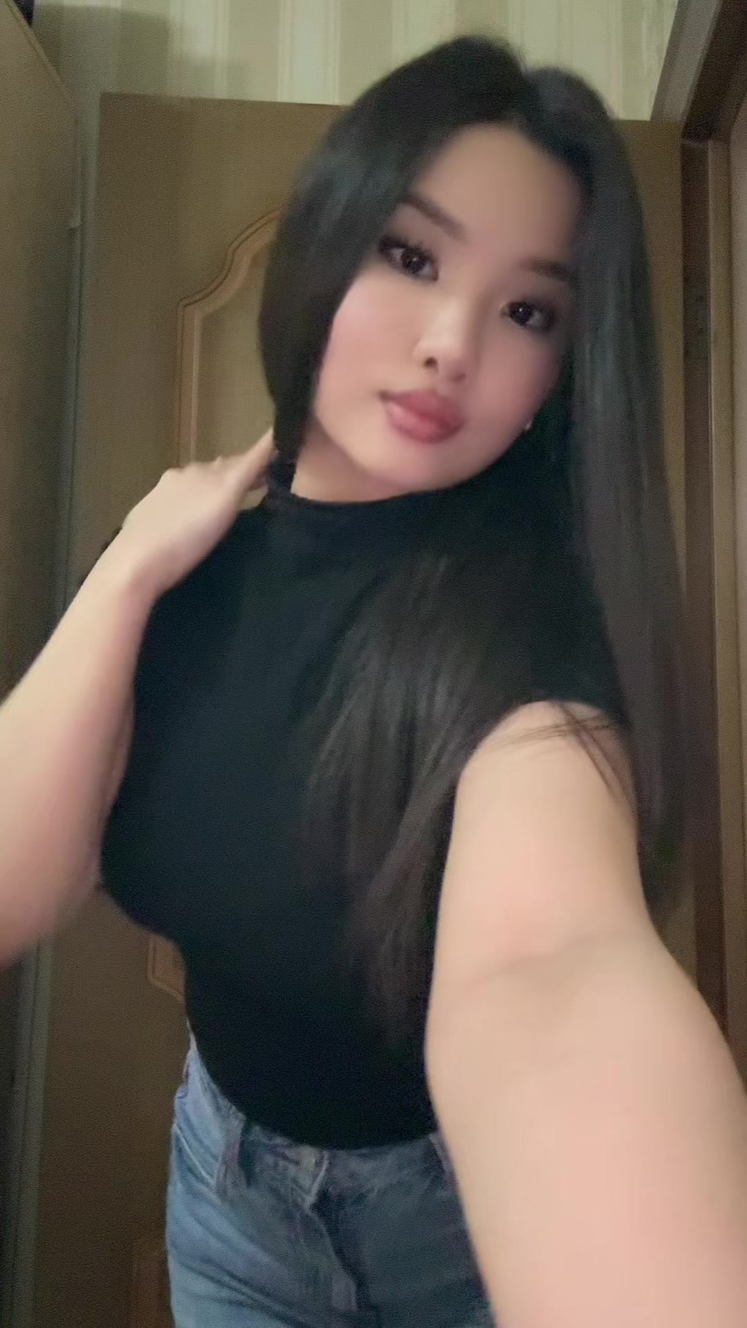 @zhanerke.