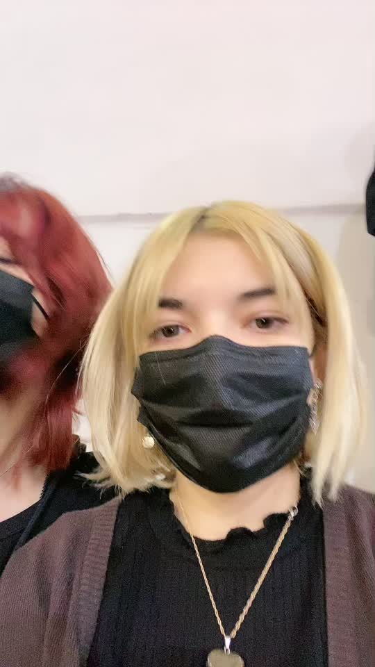 @<3