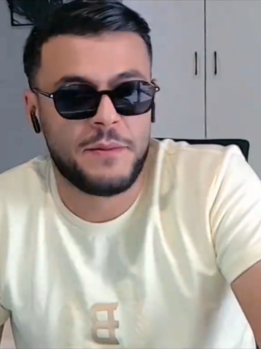 @𝗬𝗼𝘀𝗿𝗶_المصمم