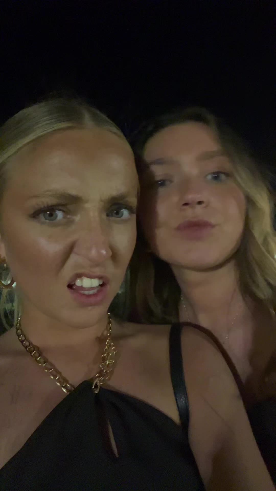 @karlie
