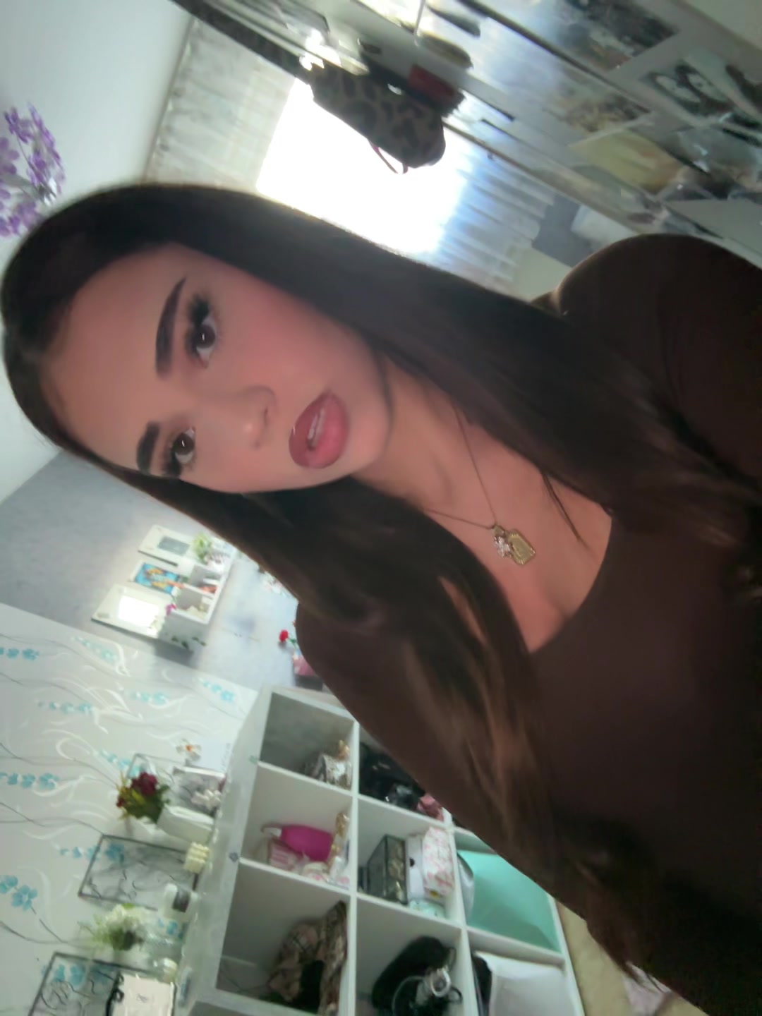 @𝐚𝐧𝐠𝐞𝐥𝐢𝐤𝐚🌺