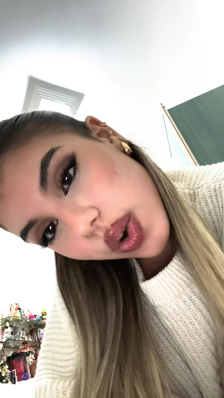 @Francesca-